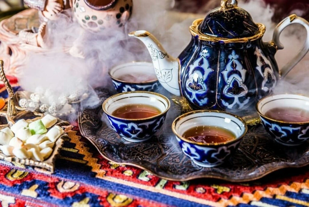 Taza de té tradicional uzbeko